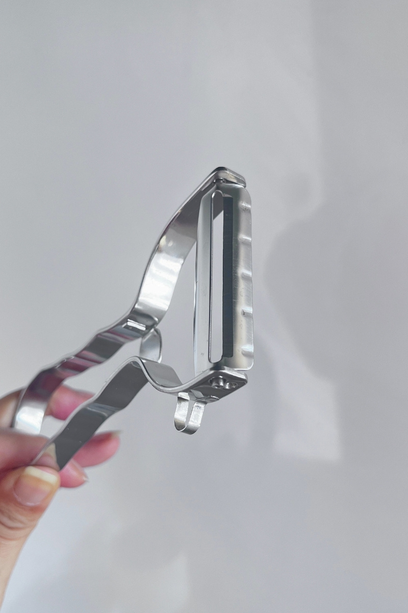 The small bumps along the blade of my Kai peeler